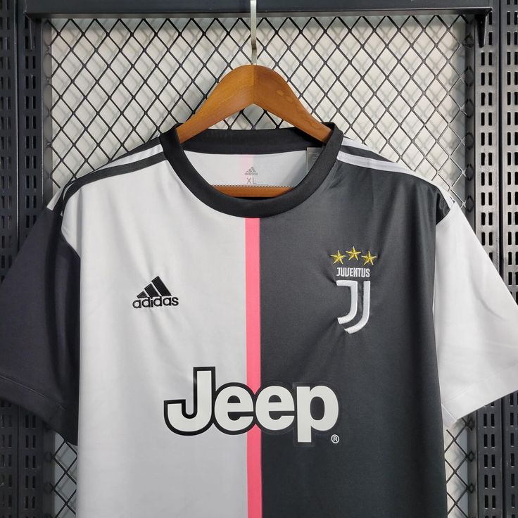Juventus Home 2019 - Stadium Kit Master Copy Edition