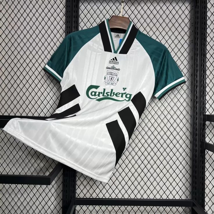 Liverpool Carlesberg Away RETRO Stadium Kit Master Copy Edition